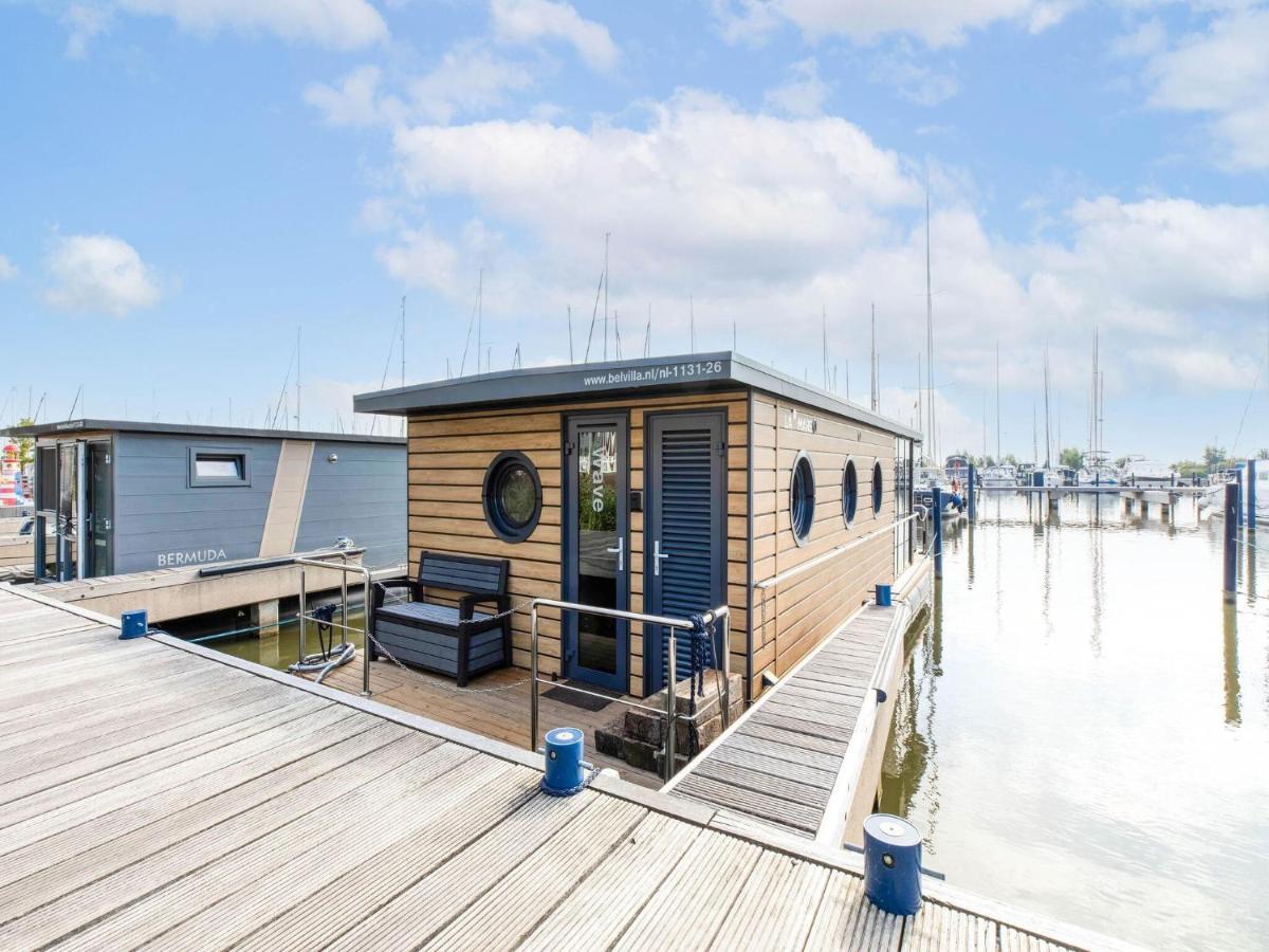 Comfortable Houseboat In Volendam Marina Exterior foto