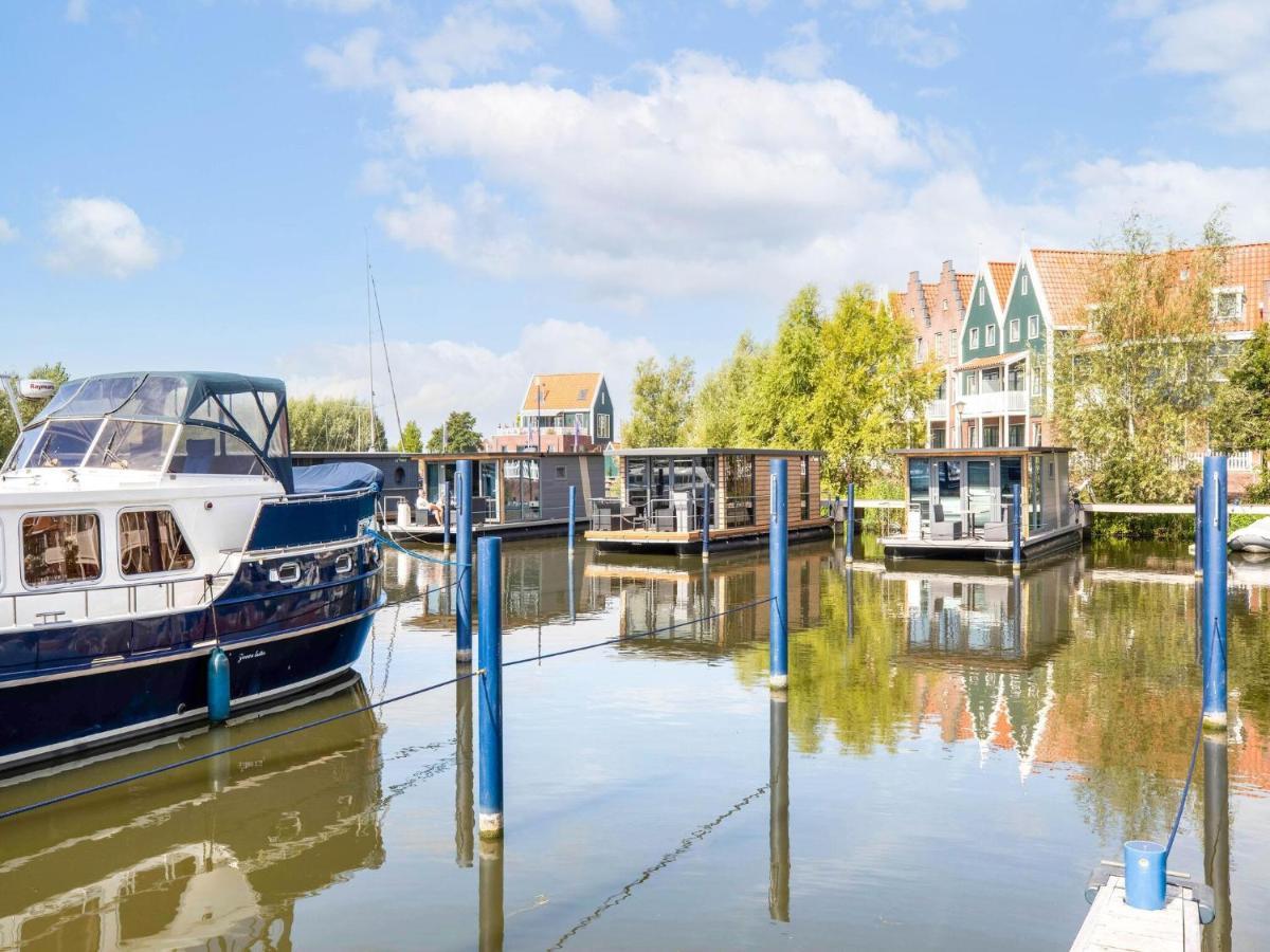 Comfortable Houseboat In Volendam Marina Exterior foto